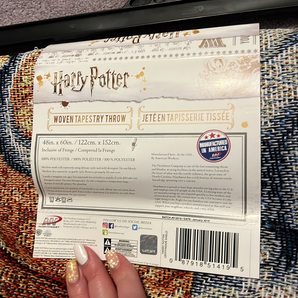 Harry Potter Gryffindor Woven Tapestry Throw - Picture 5 of 5